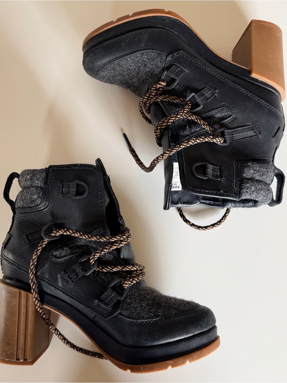 SOREL Women’s Black Lace-Up Block Heel Ankle Boots | Size 6.5